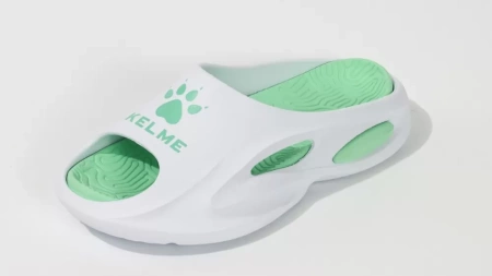 Kelme Сланцы 7325LT5112-105